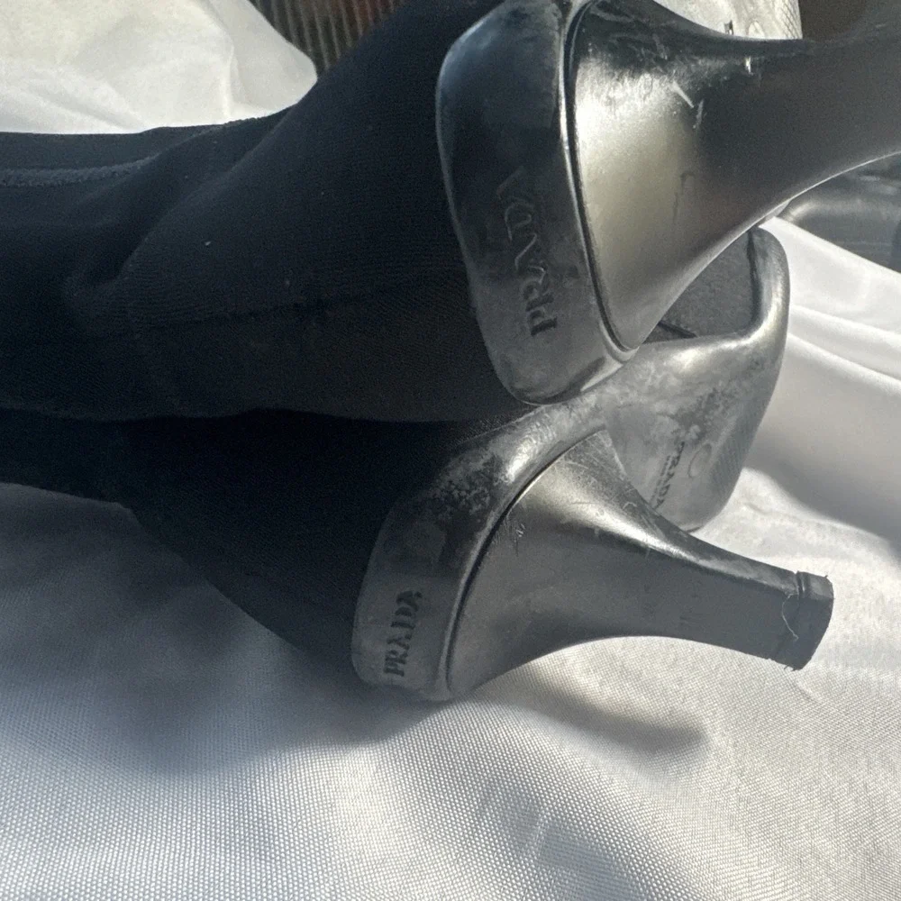PRADA Italy Black tessuto Nylon Ankle Side. zip Logo size 38 heeled shoes